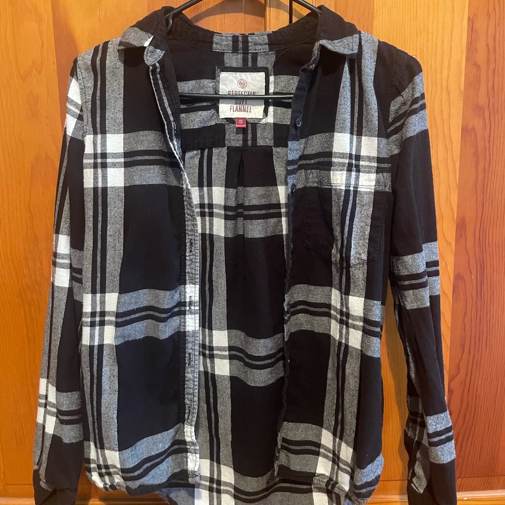 XS Cozy Black Flannel